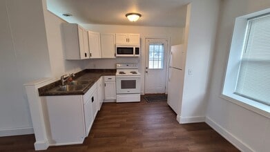 244 E Woodland Ln in Mount Zion, IL - Building Photo - Building Photo