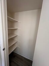 Pacific Oaks Apartments in Sacramento, CA - Building Photo - Building Photo