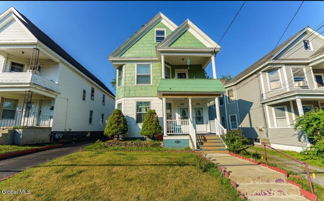 property at 1410 Stanford St