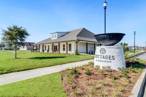 Cottages at Morganfield in Lake Charles, LA - Building Photo