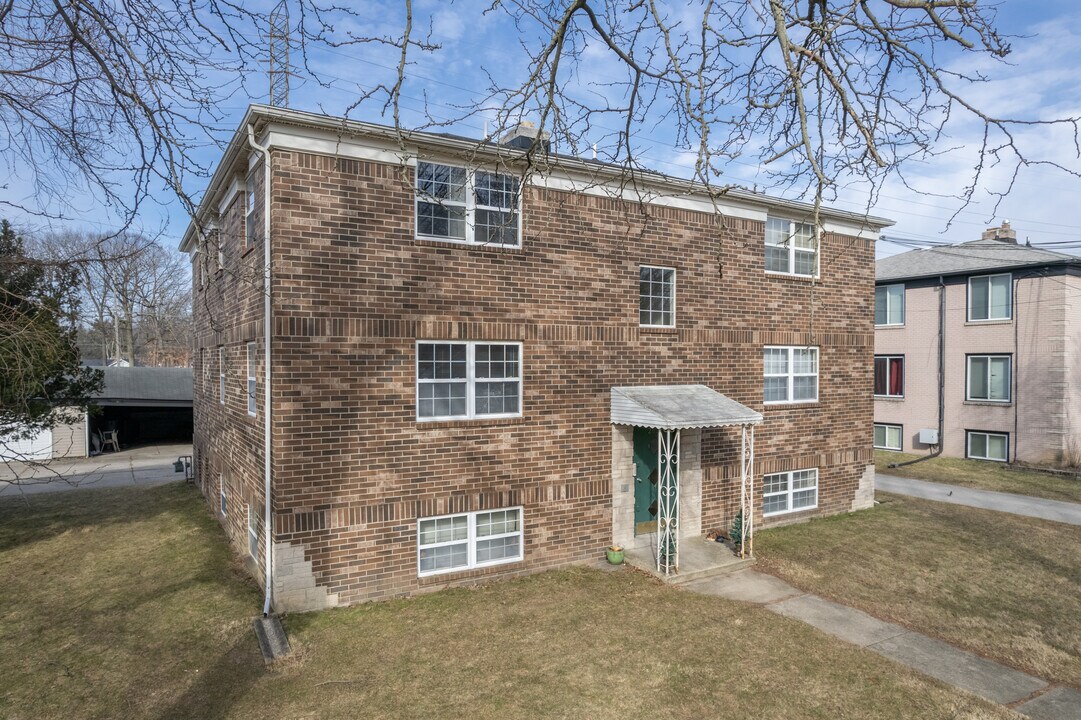 2629 Whiteway Rd in Toledo, OH - Building Photo