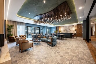 The Winn at Golden Valley in Golden Valley, MN - Foto de edificio - Building Photo