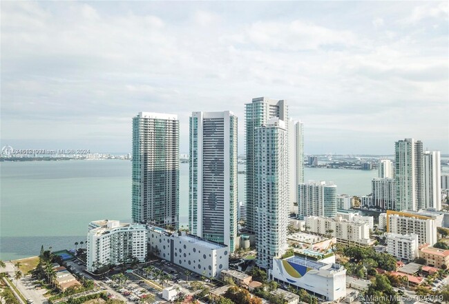 480 NE 31st St, Unit 2307 in Miami, FL - Foto de edificio - Building Photo