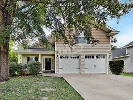 40 Teachers Row in Richmond Hill, GA - Building Photo