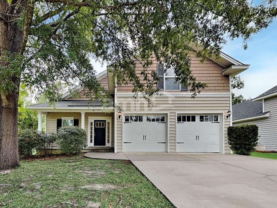 40 Teachers Row in Richmond Hill, GA - Building Photo