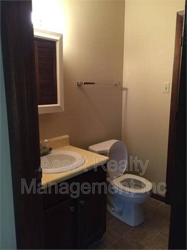 property at 504 Cedartop Ln NW