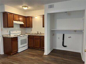 7830 Means Ave, Unit D in New Orleans, LA - Building Photo - Building Photo
