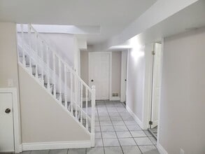 27 Mckay St in Cambridge, ON - Building Photo - Building Photo