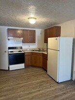 9016 W Jackson St in Muncie, IN - Building Photo