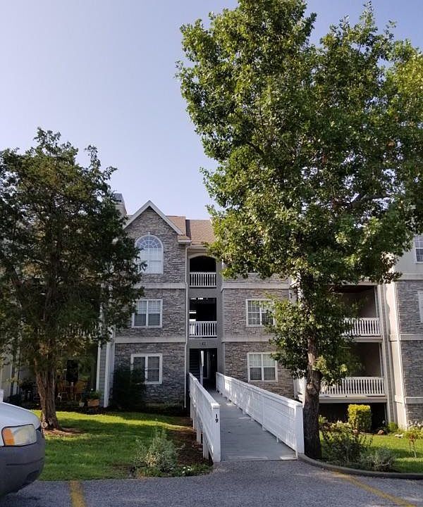 property at 310 Woodland Dr S