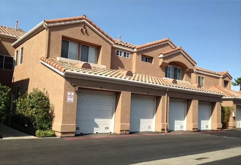 13890 Pinkard Way in El Cajon, CA - Building Photo