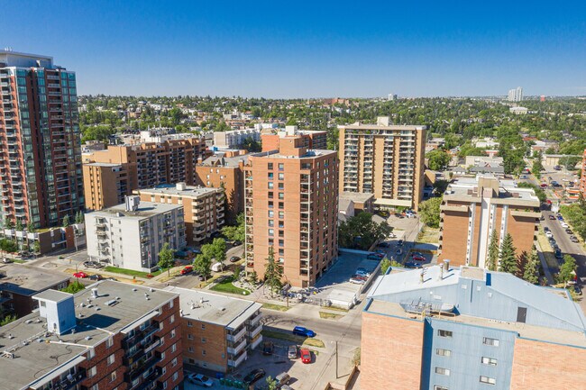 The Westbow in Calgary, AB - Building Photo - Building Photo