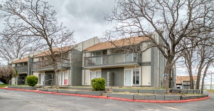 Keystone Townhomes in Mannford, OK - Building Photo - Building Photo