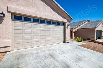 733 Pala Mesa Dr in Kingman, AZ - Building Photo - Building Photo