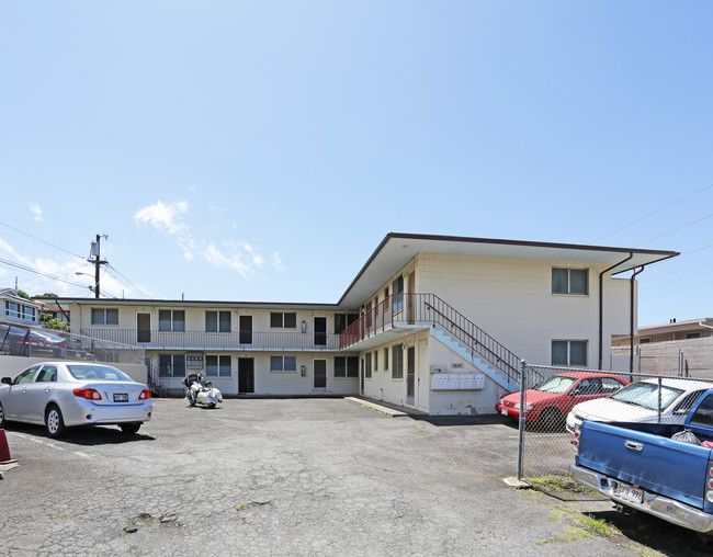 1617 Aupuni St