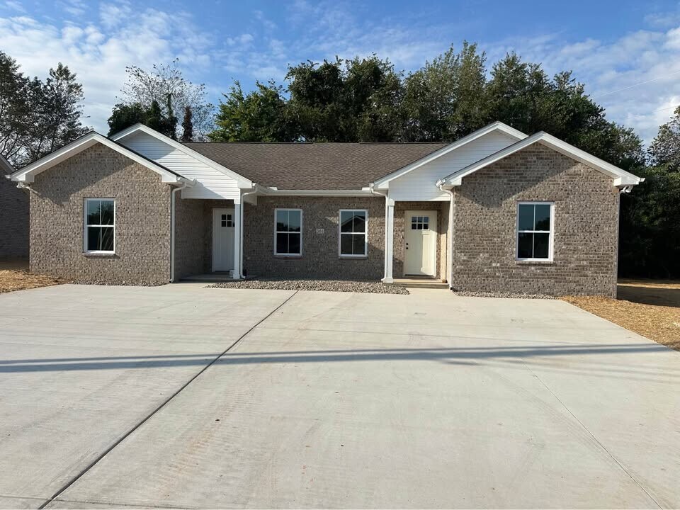 336 Three Brothers Wy in Portland, TN - Building Photo