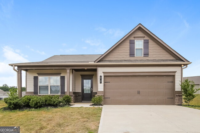 property at 23 Woody Way NW