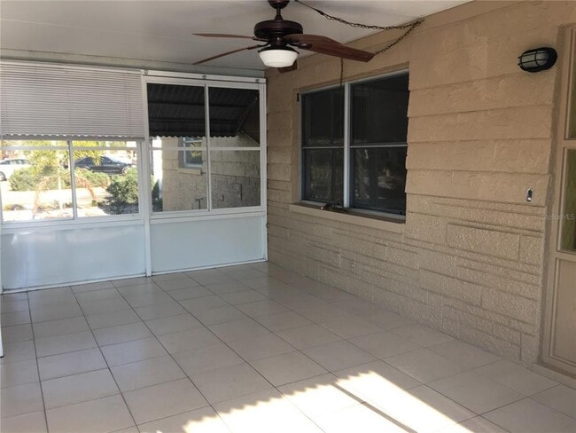 4004 Cluster Dr in Holiday, FL - Building Photo - Building Photo