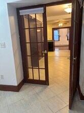 153 Grand St, Unit Garden in Jersey City, NJ - Foto de edificio - Building Photo