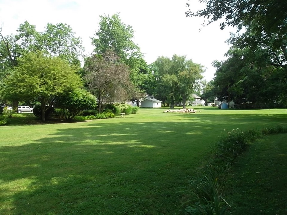 1603 Michigan Ave in La Porte, IN - Building Photo