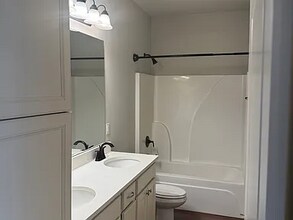 1338 Shadow Bluff Dr in Baton Rouge, LA - Building Photo - Building Photo