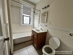 1173 Commonwealth Ave, Unit 33 in Boston, MA - Foto de edificio - Building Photo