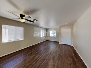 6401 W Riva Rd in Phoenix, AZ - Building Photo - Building Photo