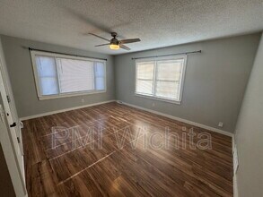 923 N Sheridan St in Wichita, KS - Building Photo - Building Photo