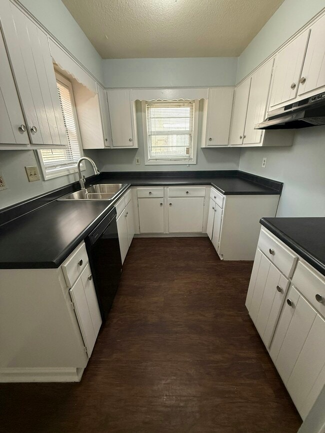 4065 Haliburton St in Memphis, TN - Building Photo - Building Photo