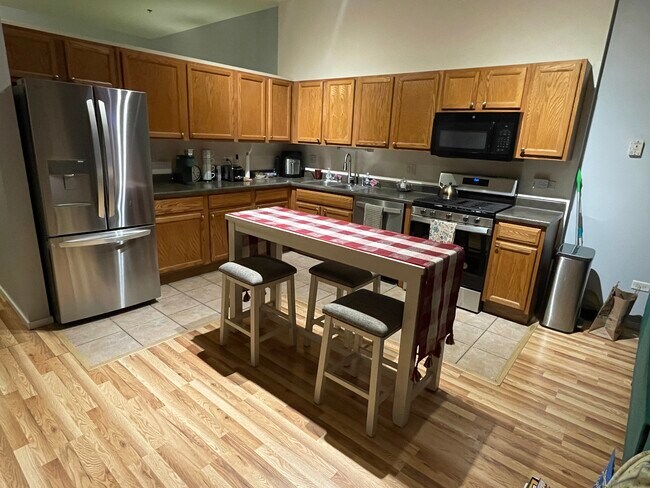 1000 E 53rd St, Unit 1000 Condo in Chicago, IL - Foto de edificio - Building Photo