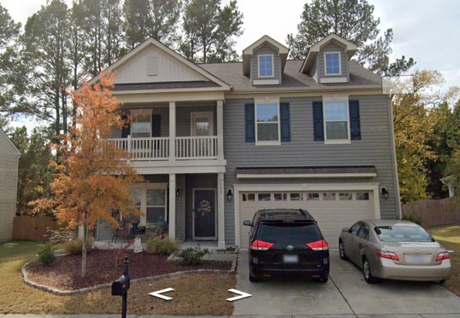 property at 113 Foxborough Ln