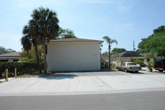 640 2nd St N in Safety Harbor, FL - Building Photo - Building Photo