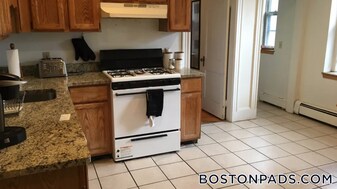 1426 Commonwealth Ave in Boston, MA - Building Photo
