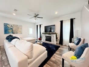 185 Johnson Ct in Crestview, FL - Building Photo - Building Photo