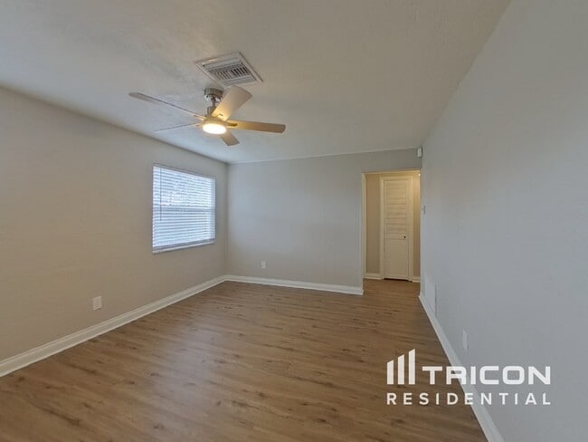7210 10th Ave N in St. Petersburg, FL - Building Photo - Building Photo