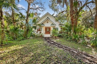 4502 Wild Turkey Trail in Okeechobee, FL - Building Photo
