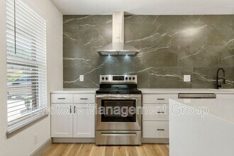 3711 S Indianapolis Ave in Tulsa, OK - Building Photo - Building Photo