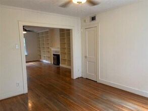 2406 Elmen St in Houston, TX - Building Photo - Building Photo