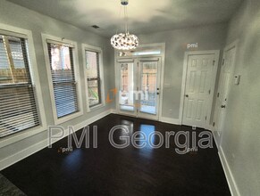 1778 Maple Walk Cir SW in Atlanta, GA - Building Photo - Building Photo