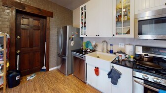 47 Park Vale Ave in Boston, MA - Building Photo