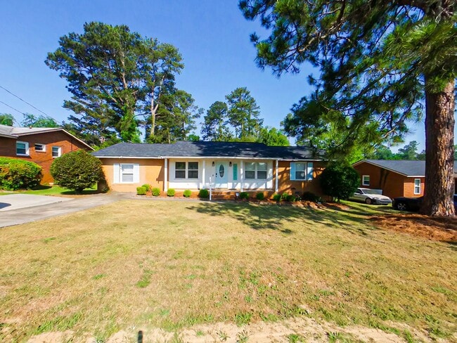 property at 1117 Eisenhower Dr