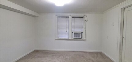 560 E Hudson St in Long Beach, NY - Building Photo - Building Photo