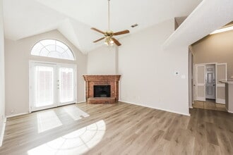 913 Mossberg Ln in Mesquite, TX - Building Photo - Building Photo