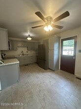 610 Dennis Rd in Jacksonville, NC - Building Photo - Building Photo