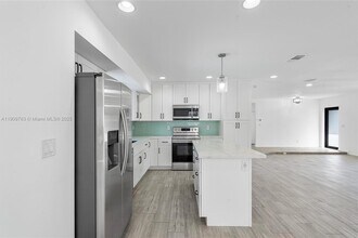 4309 Jackson St in Hollywood, FL - Building Photo - Building Photo