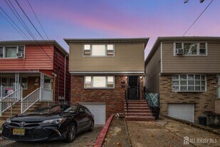 360 Cator Ave in Jersey City, NJ - Building Photo