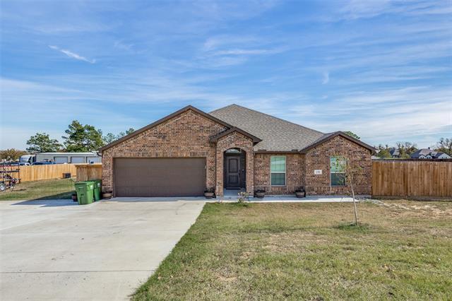 158 Co Rd 4869 in Azle, TX - Building Photo