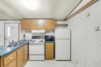 21424 Coyote Trl in Lago Vista, TX - Building Photo - Building Photo