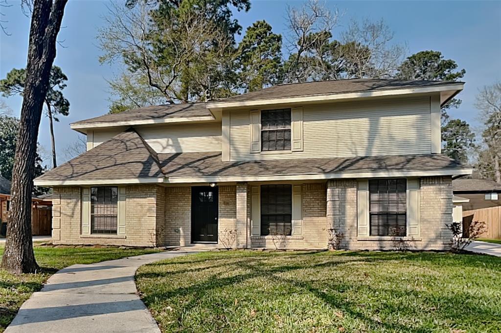 2727 Silver Falls Dr in Houston, TX - Building Photo