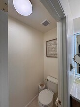 5020 Accrington Way in Sacramento, CA - Foto de edificio - Building Photo